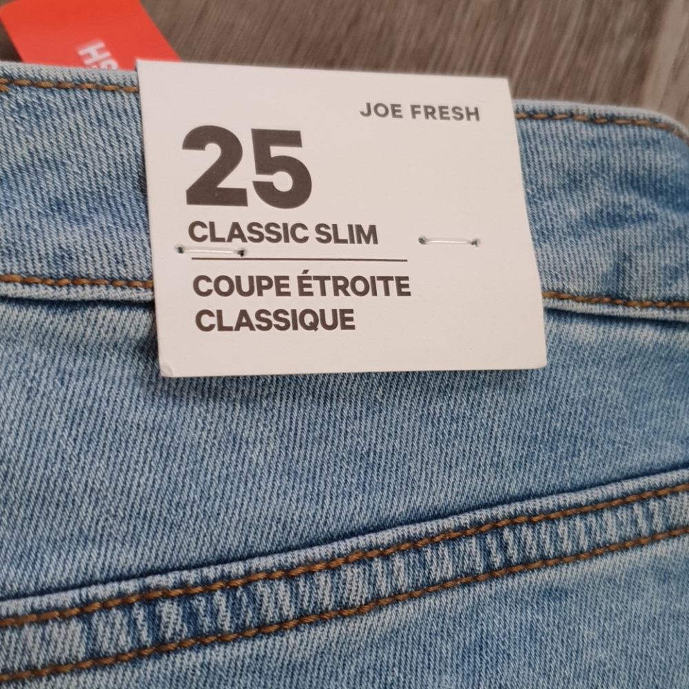 NWT Mid Rise Jeans - Picture 2 of 3